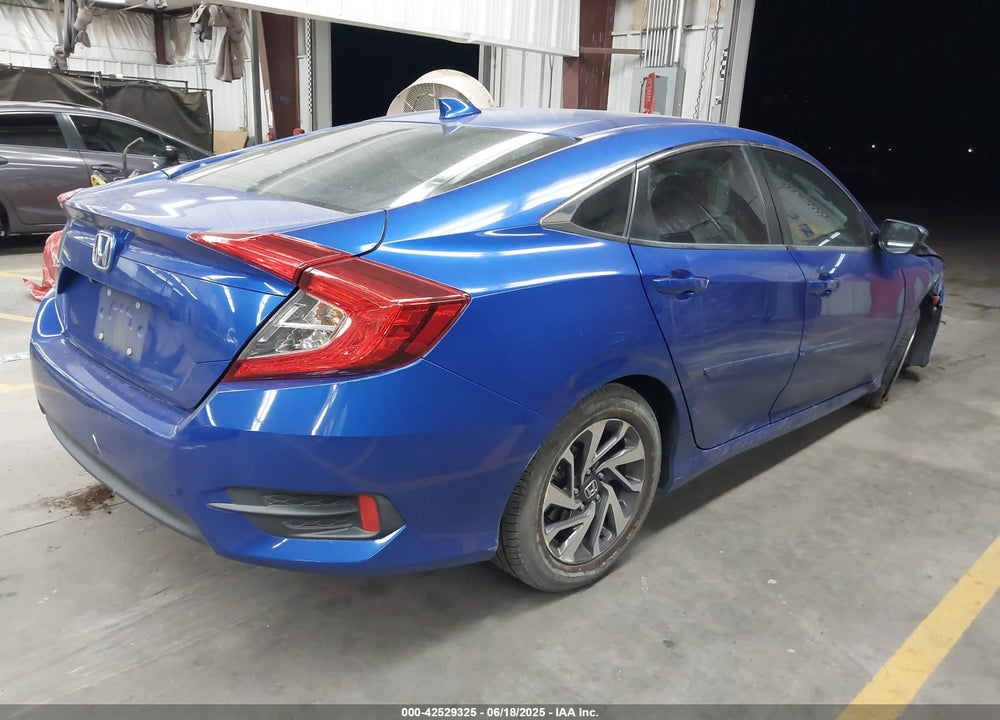 2018 HONDA CIVIC VIN: 2HGFC2F7XJH580471
