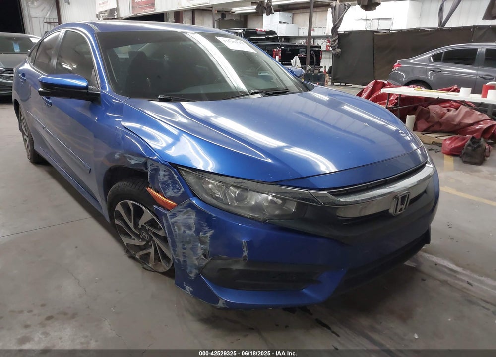 2018 HONDA CIVIC VIN: 2HGFC2F7XJH580471