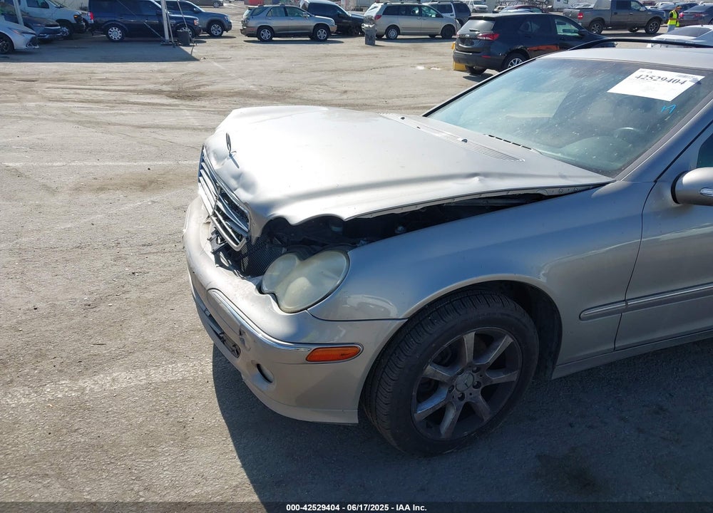 2005 MERCEDES-BENZ C 240 LUXURY 4MATIC VIN: WDBRH81J75F660805