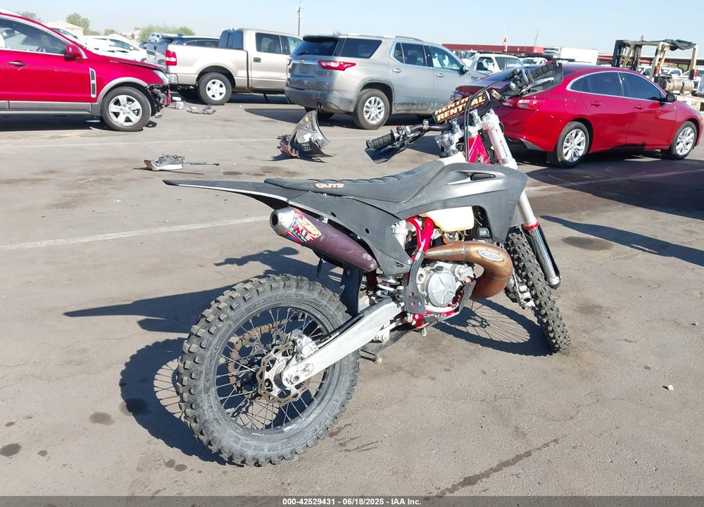2023 KTM EX300 VIN: VBKGBM231PM384170