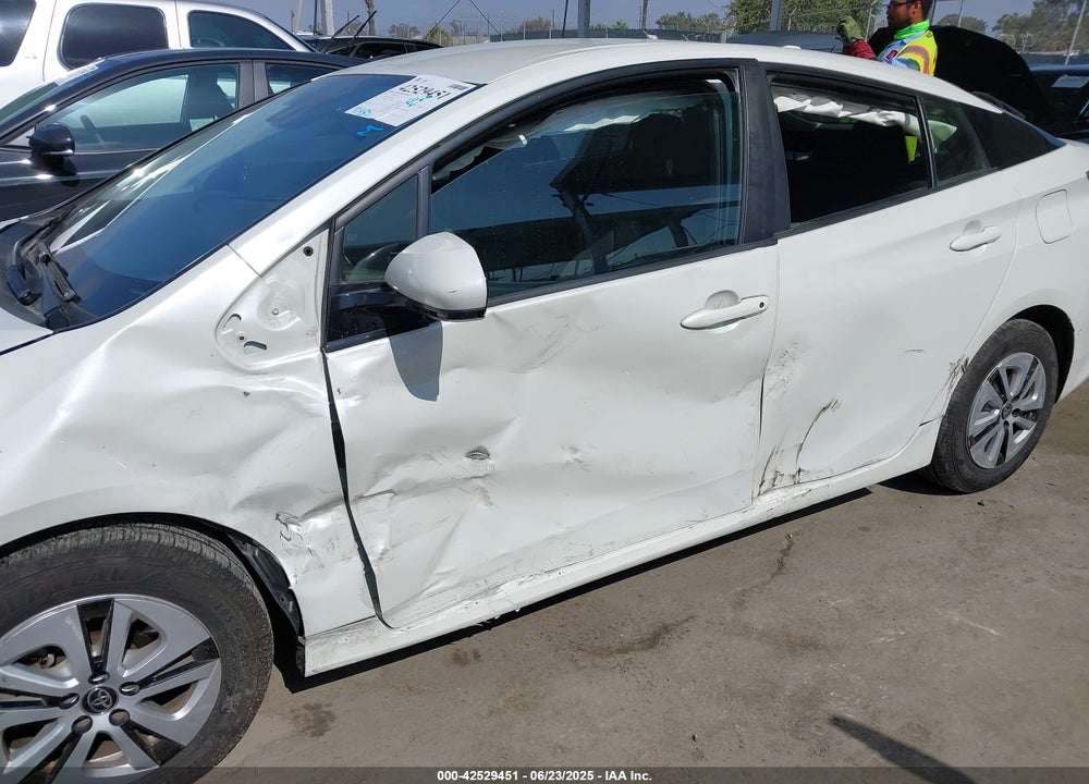 2017 TOYOTA PRIUS VIN: JTDKARFU4H3051922