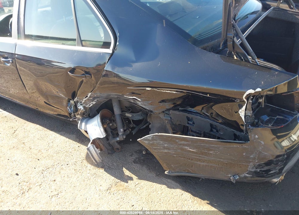 2008 VOLKSWAGEN JETTA VIN: 3VWRZ71KX8M082752