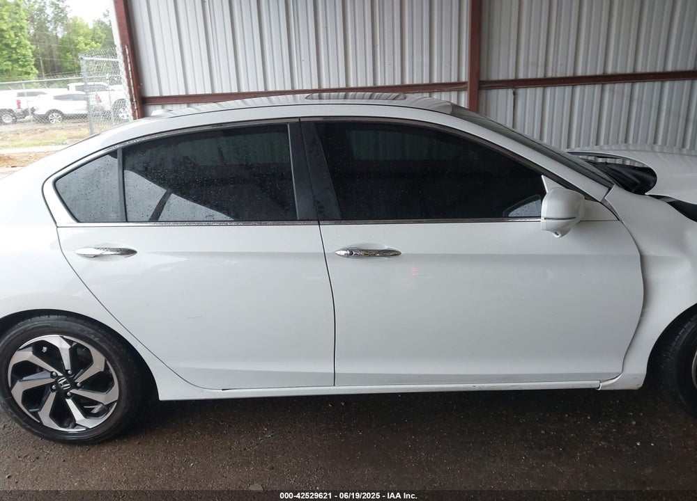 2016 HONDA ACCORD VIN: 1HGCR2F94GA004109