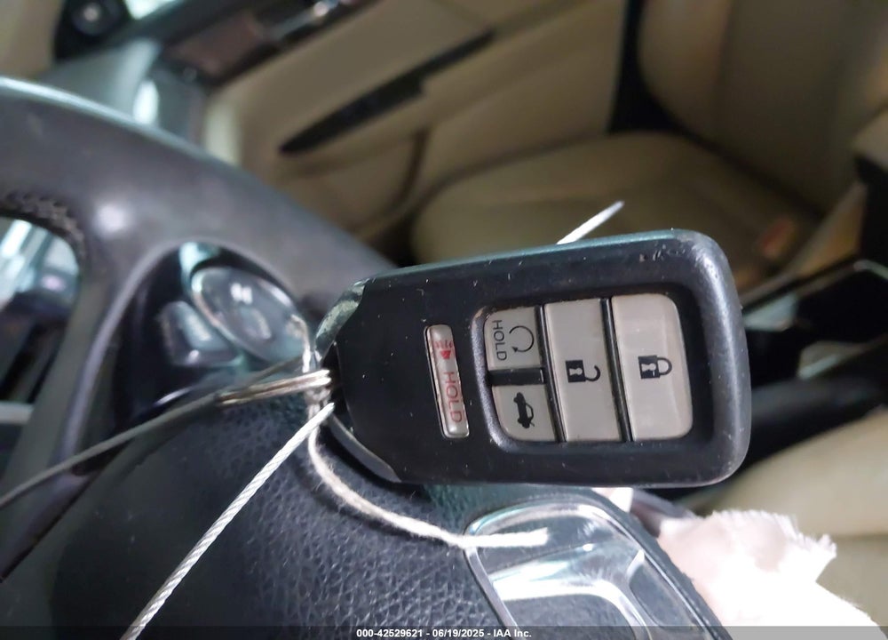 2016 HONDA ACCORD VIN: 1HGCR2F94GA004109