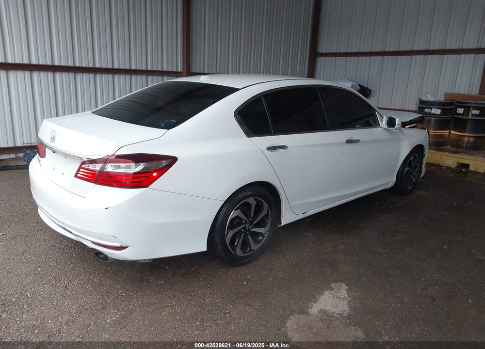 2016 HONDA ACCORD VIN: 1HGCR2F94GA004109