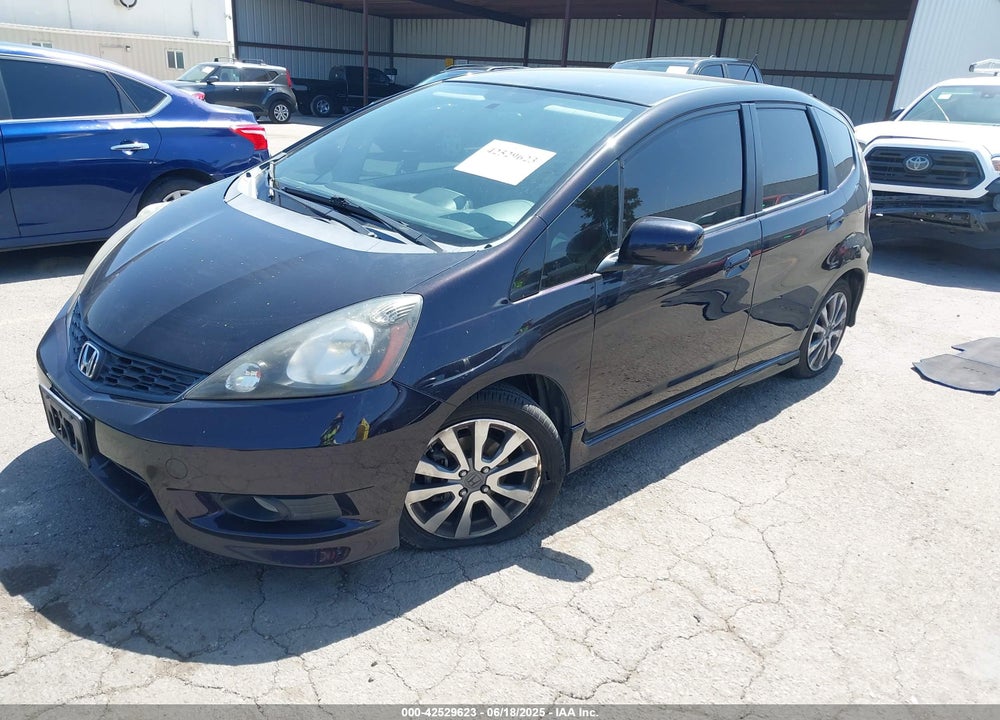 2013 HONDA FIT SPORT VIN: JHMGE8H53DC006960