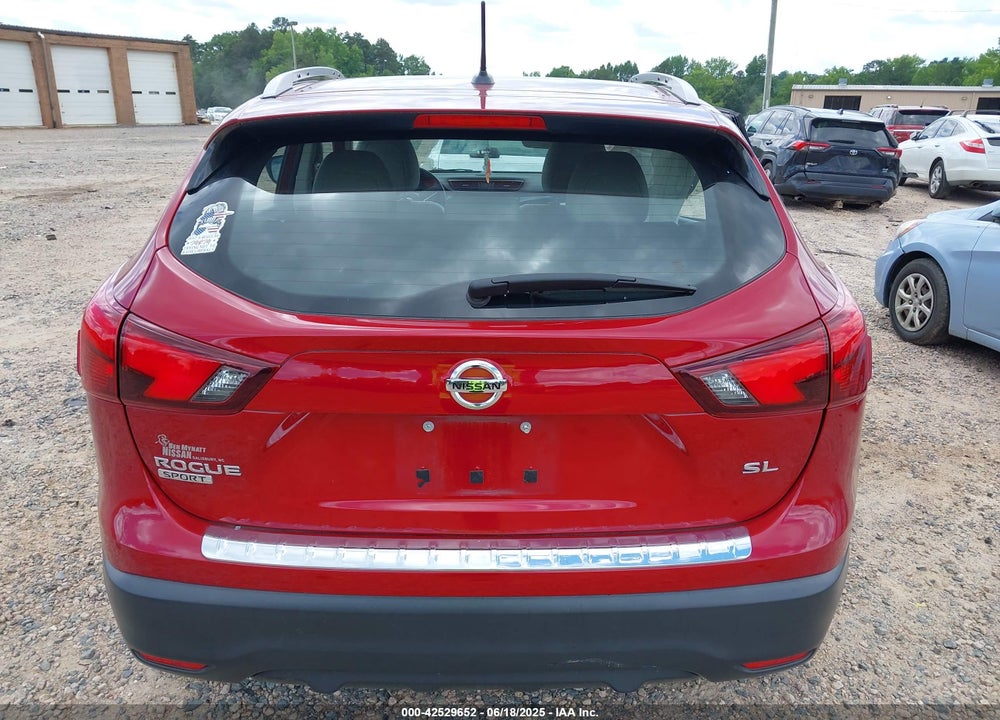 2017 NISSAN ROGUE SPORT VIN: JN1BJ1CP5HW007977