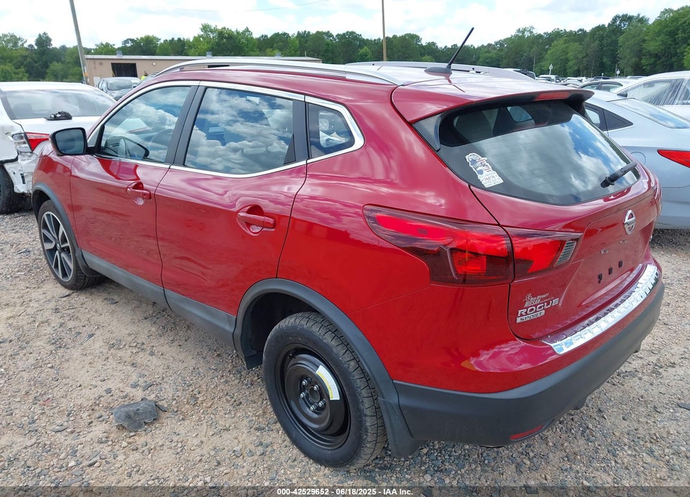 2017 NISSAN ROGUE SPORT VIN: JN1BJ1CP5HW007977