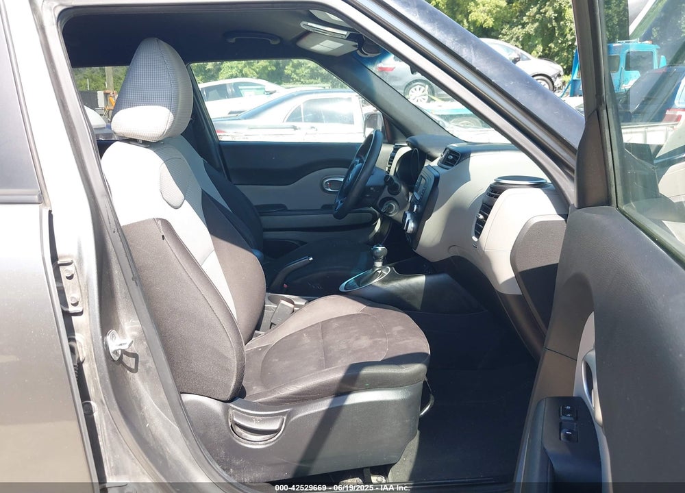 2016 KIA SOUL VIN: KNDJN2A26G7295592