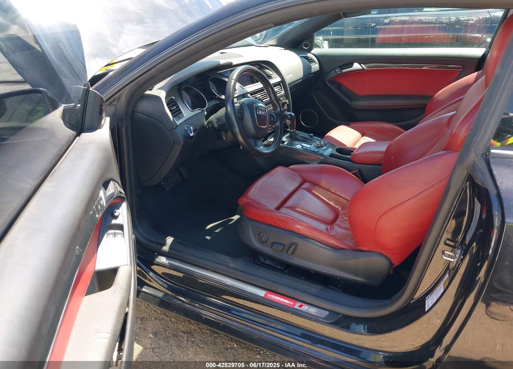2010 AUDI S5 VIN: WAUVVAFR1AA085233