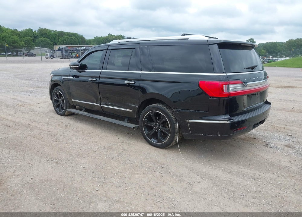 2018 LINCOLN NAVIGATOR L VIN: 5LMJJ3LT4JEL19312