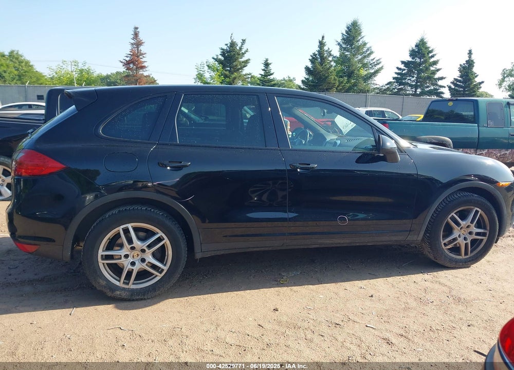 2011 PORSCHE CAYENNE VIN: WP1AA2A21BLA08606