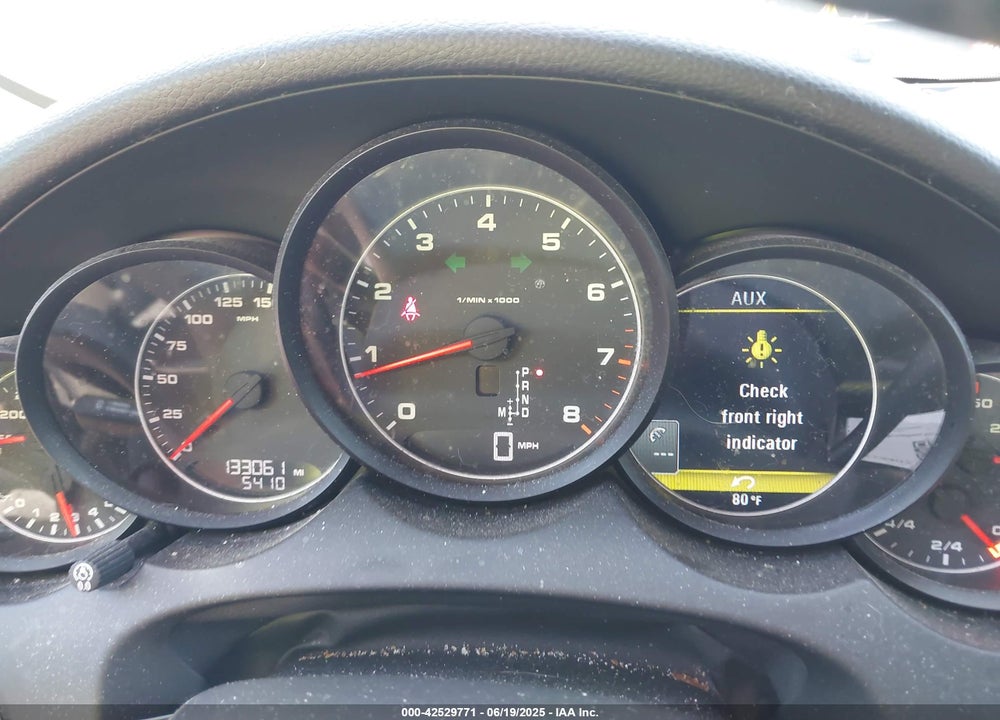 2011 PORSCHE CAYENNE VIN: WP1AA2A21BLA08606
