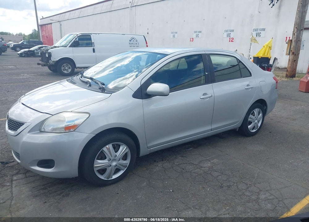 2012 TOYOTA YARIS VIN: JTDBT4K35CL033092