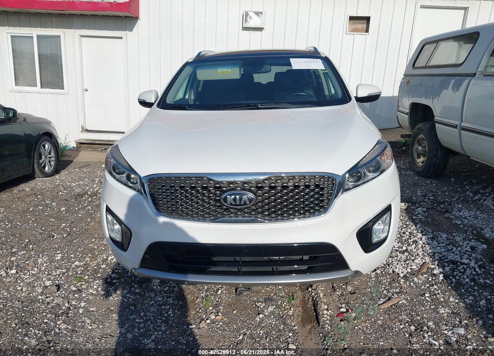2016 KIA SORENTO VIN: 5XYPK4A59GG115064