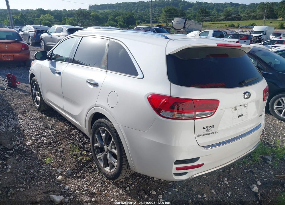 2016 KIA SORENTO VIN: 5XYPK4A59GG115064