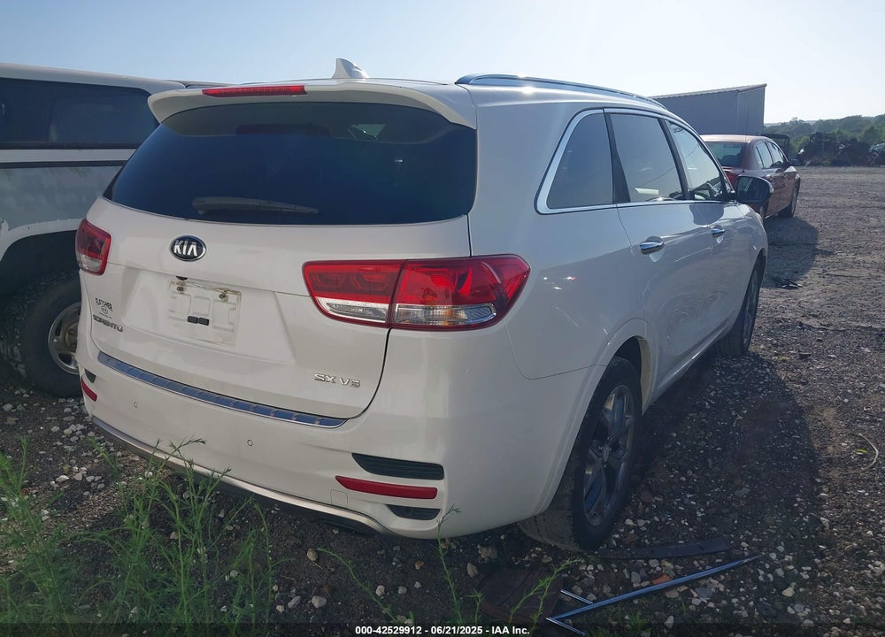 2016 KIA SORENTO VIN: 5XYPK4A59GG115064
