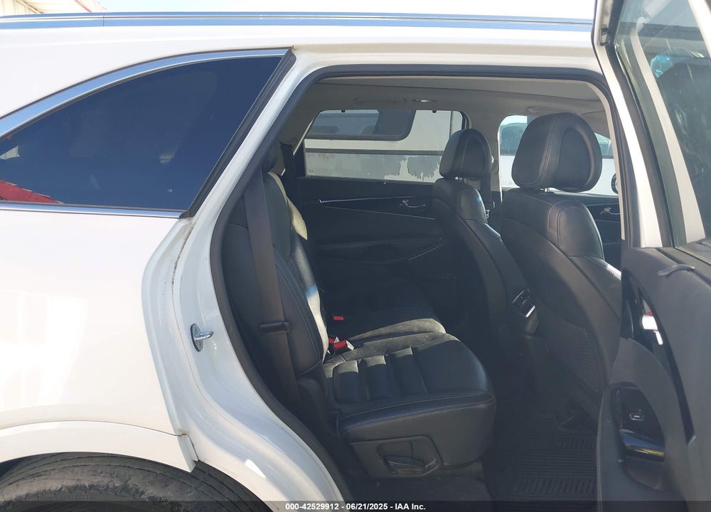 2016 KIA SORENTO VIN: 5XYPK4A59GG115064