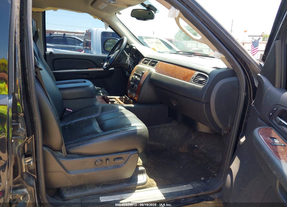 2007 CHEVROLET AVALANCHE 1500 LTZ VIN: 3GNFK12327G289252