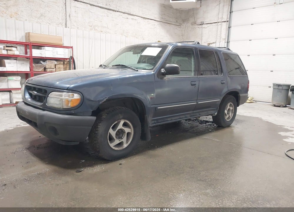 2000 FORD EXPLORER XLS VIN: 1FMZU72X1YZC58027
