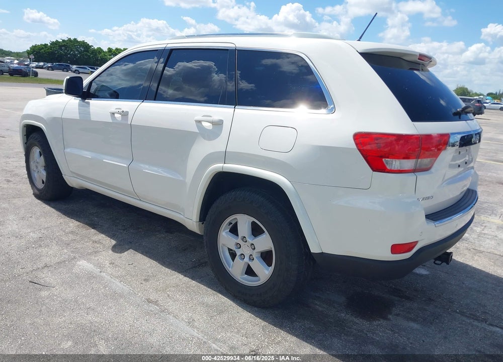 2011 JEEP GRAND CHEROKEE VIN: 1J4RS4GG0BC573388