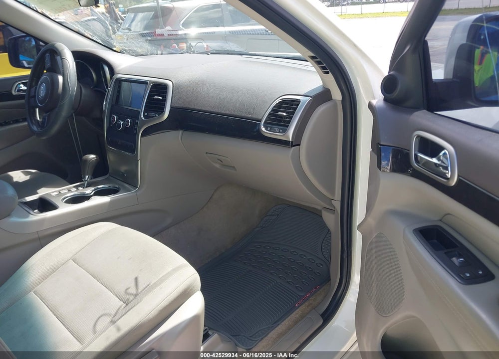 2011 JEEP GRAND CHEROKEE VIN: 1J4RS4GG0BC573388