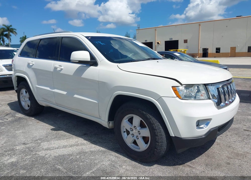 2011 JEEP GRAND CHEROKEE VIN: 1J4RS4GG0BC573388