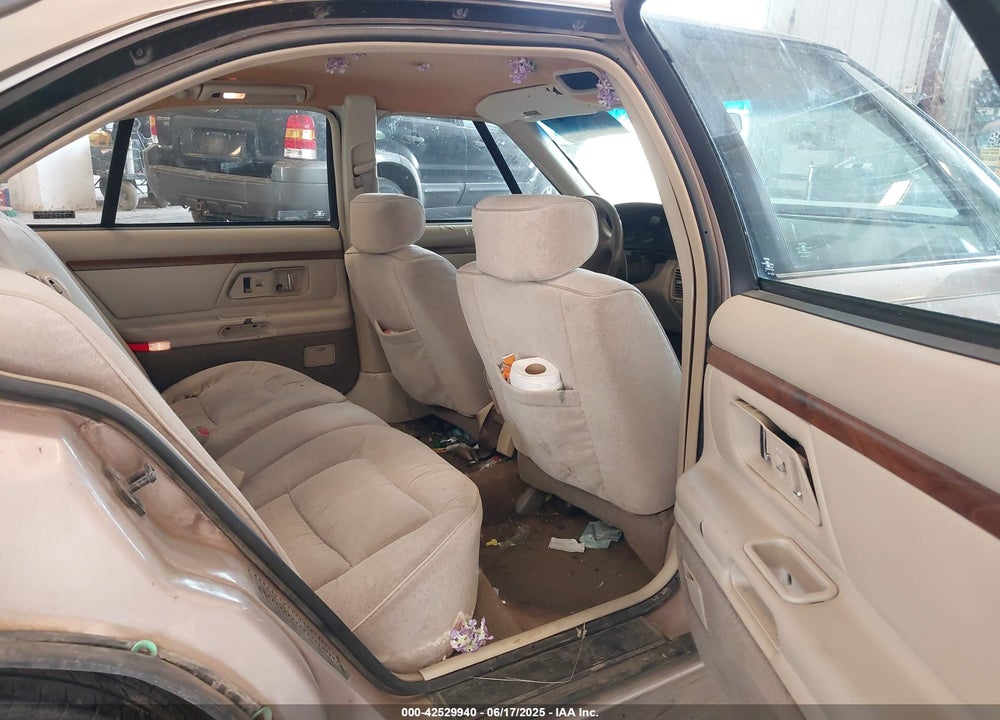 1998 OLDSMOBILE EIGHTY-EIGHT VIN: 1G3HN52K0W4855380