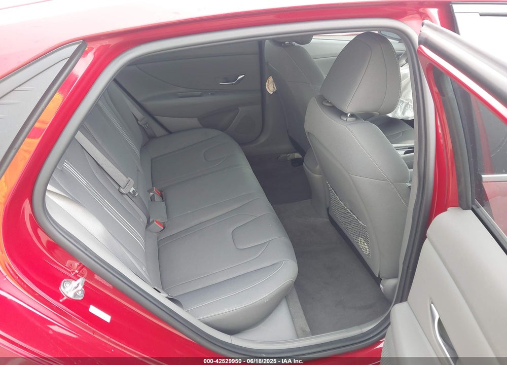 2021 HYUNDAI ELANTRA VIN: KMHLN4AG5MU127208