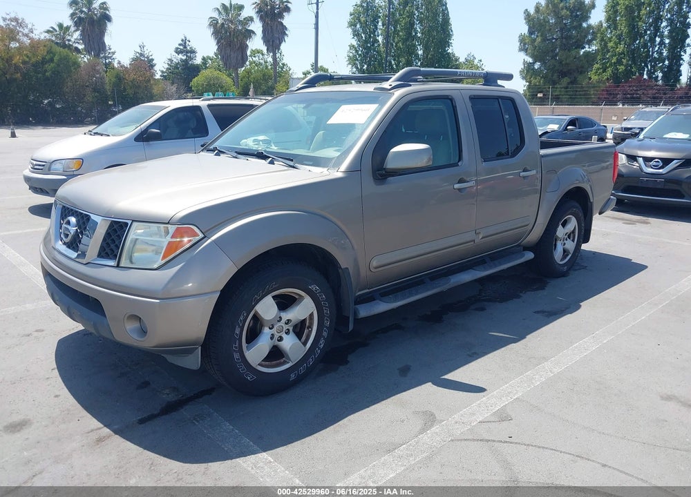 2005 NISSAN FRONTIER LE VIN: 1N6AD07U85C447468