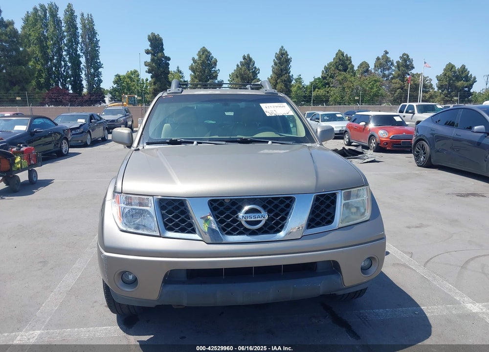 2005 NISSAN FRONTIER LE VIN: 1N6AD07U85C447468