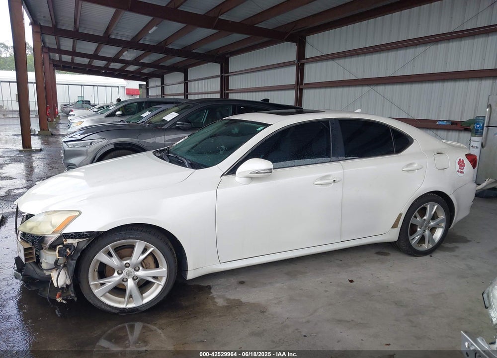 2009 LEXUS IS 250 VIN: JTHBK262595106885