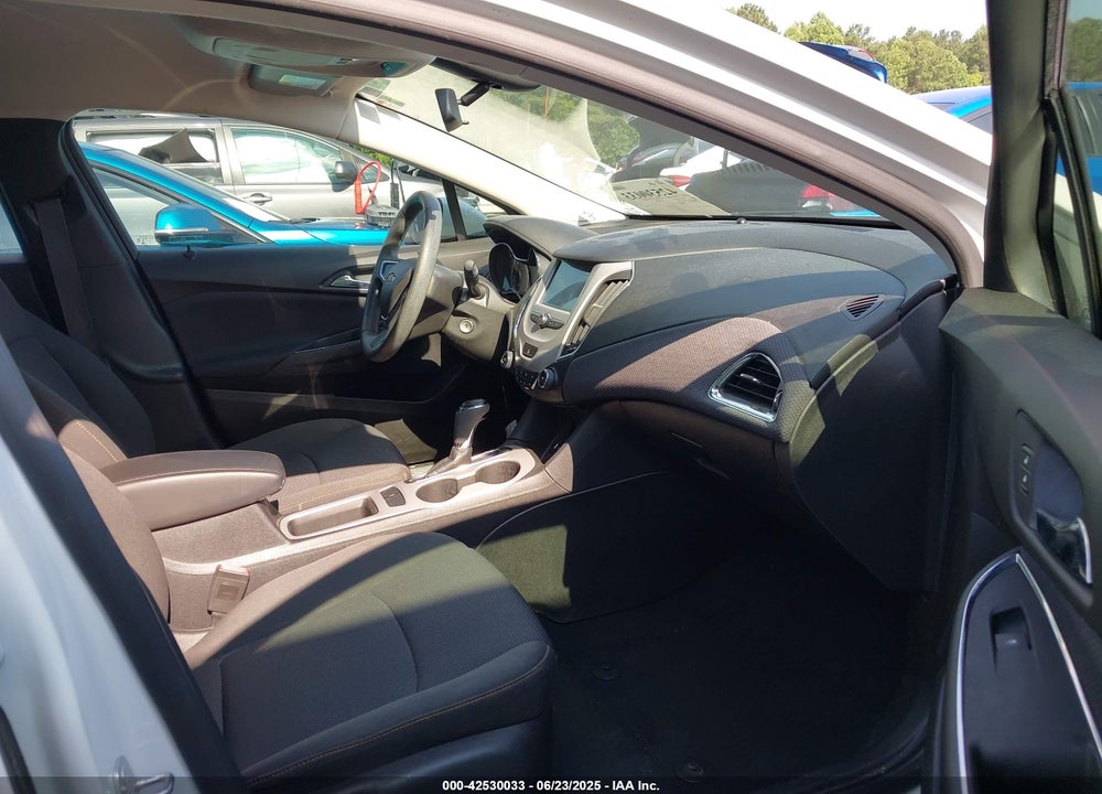 2017 CHEVROLET CRUZE VIN: 3G1BC5SM8HS552890