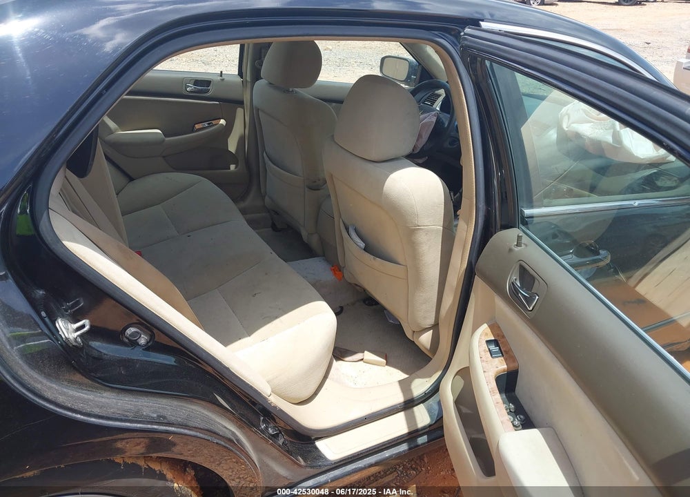 2007 HONDA ACCORD VIN: 1HGCM56727A029766