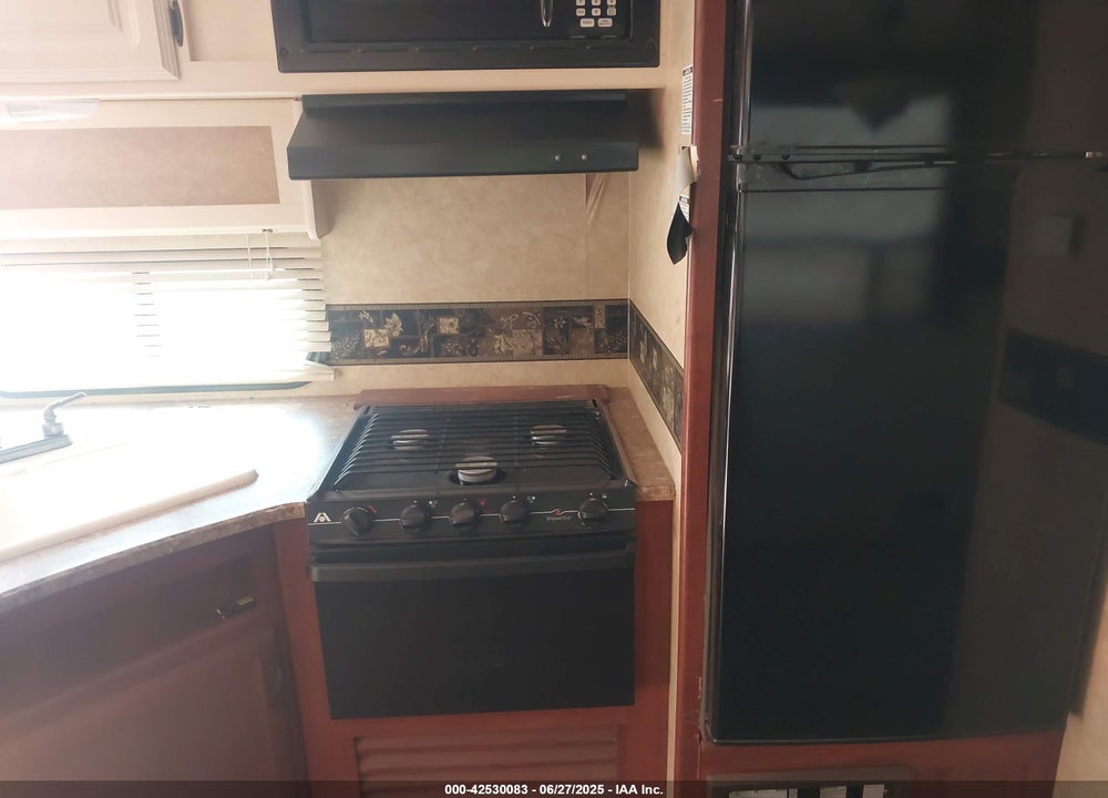 2011 FOREST RIVER TRACER VIN: 5ZT2TRXB4BB500826