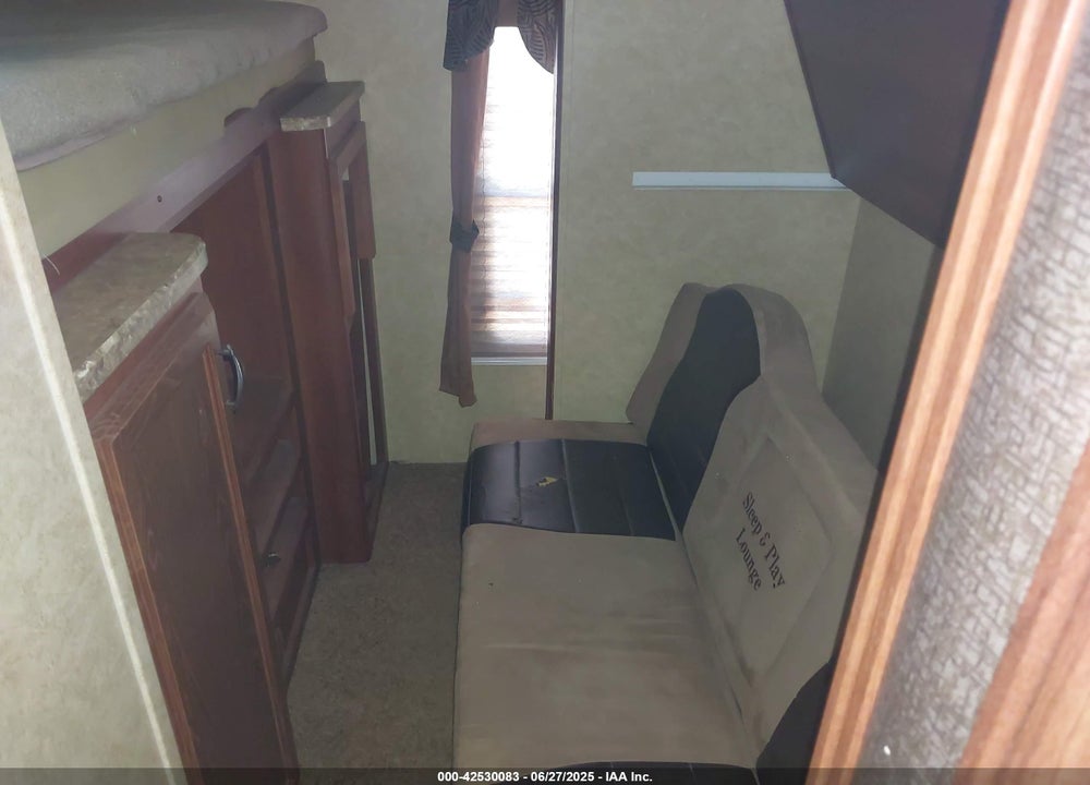 2011 FOREST RIVER TRACER VIN: 5ZT2TRXB4BB500826