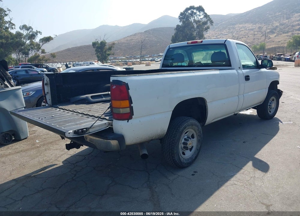 2002 CHEVROLET SILVERADO 2500HD VIN: 1GCHC24U62E130907
