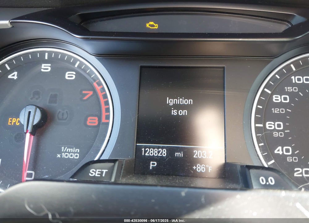 2011 AUDI A4 VIN: WAUWFAFL3BA065273