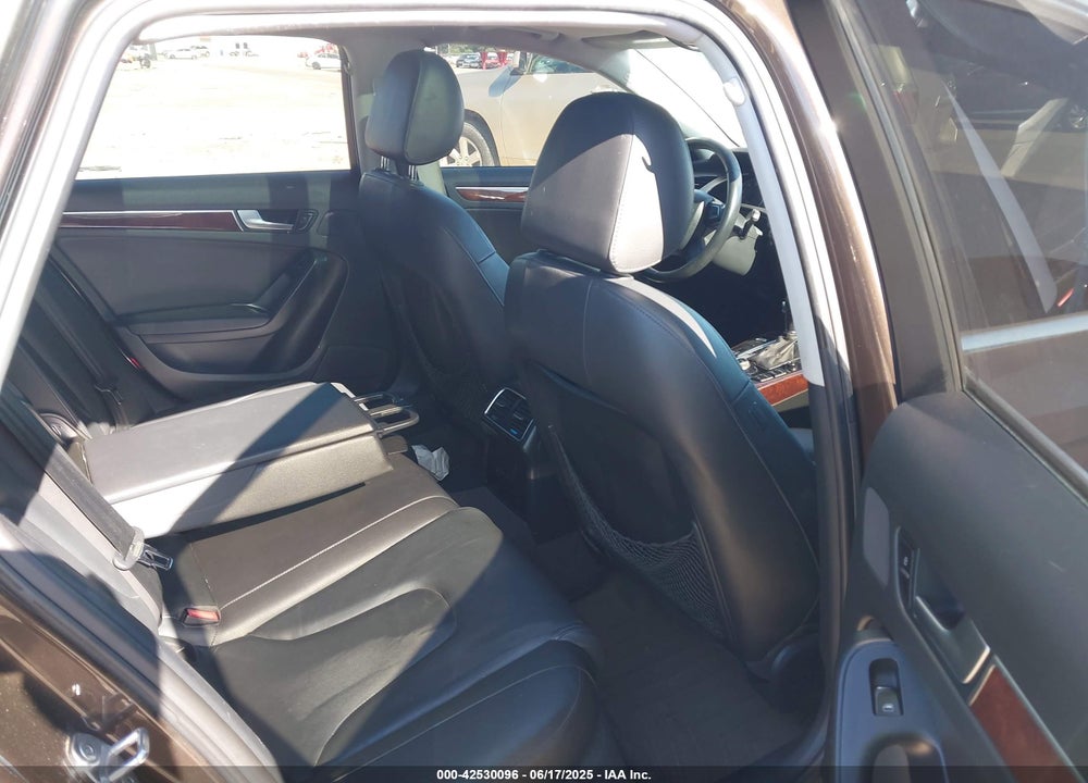 2011 AUDI A4 VIN: WAUWFAFL3BA065273