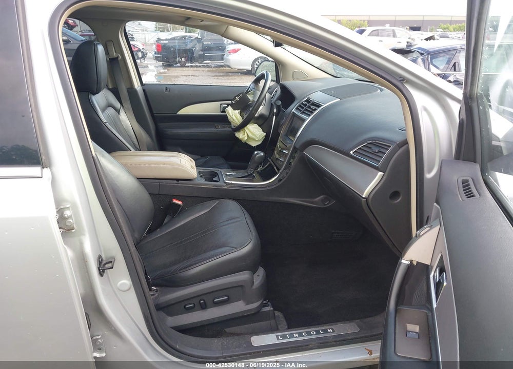 2011 LINCOLN MKX VIN: 2LMDJ8JK3BBJ24665