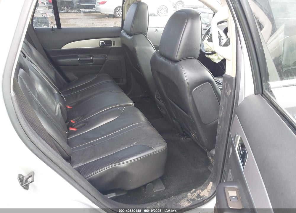 2011 LINCOLN MKX VIN: 2LMDJ8JK3BBJ24665