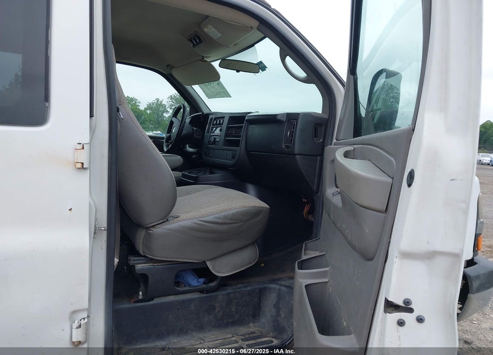 2008 CHEVROLET EXPRESS LS VIN: 1GAHG39K581171068