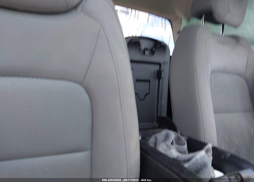 2019 CHEVROLET COLORADO VIN: 1GCHSBEA7K1241528