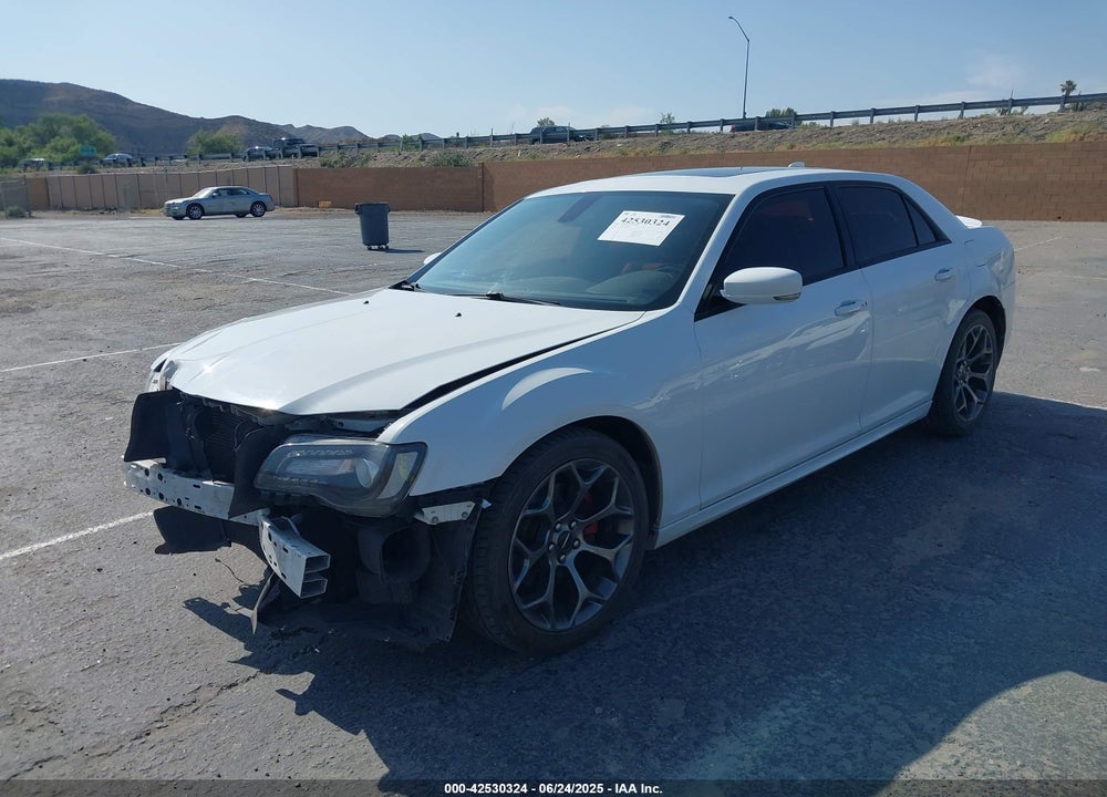 2018 CHRYSLER 300 VIN: 2C3CCABG8JH240225