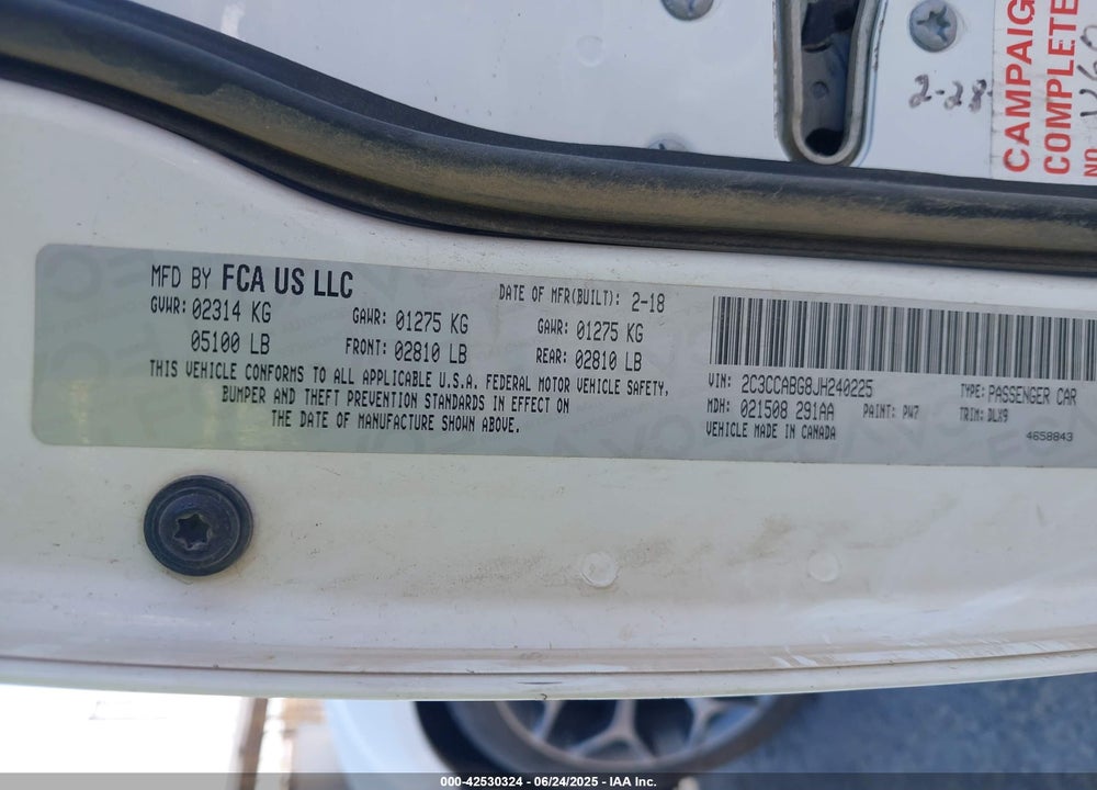 2018 CHRYSLER 300 VIN: 2C3CCABG8JH240225