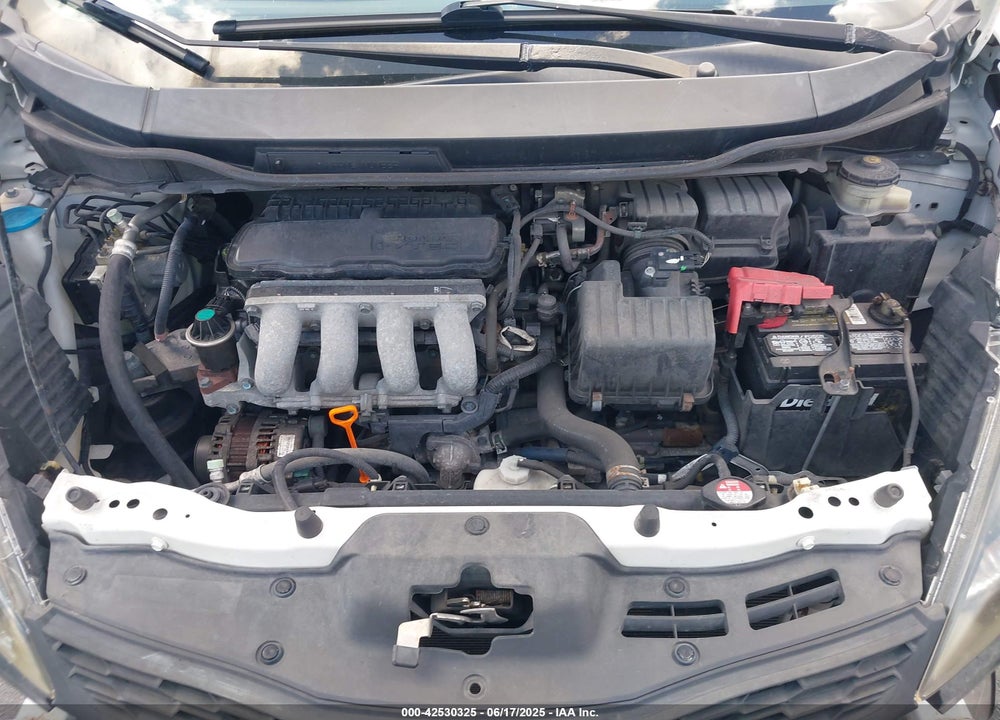 2013 HONDA FIT SPORT VIN: JHMGE8H59DC077693