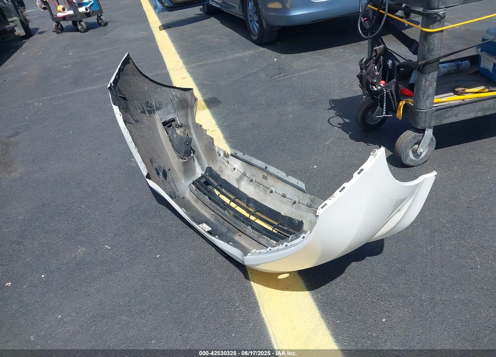 2013 HONDA FIT SPORT VIN: JHMGE8H59DC077693