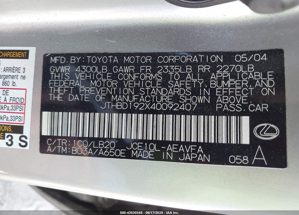 2004 LEXUS IS 300 VIN: JTHBD192X40092407