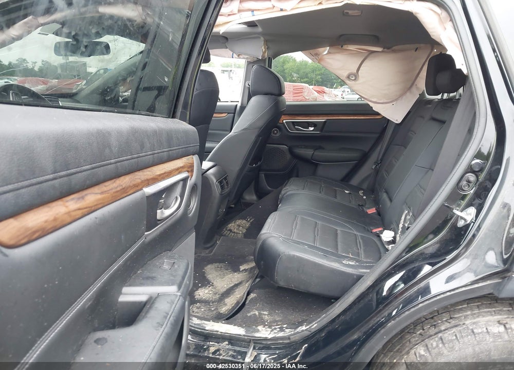 2017 HONDA CR-V VIN: 2HKRW2H85HH604346