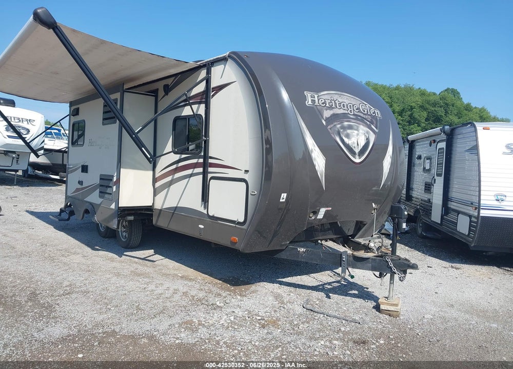 2014 FOREST RIVER WILDWOO HERITAGE GLEN 232IS VIN: 4X4TWBY29EU005432